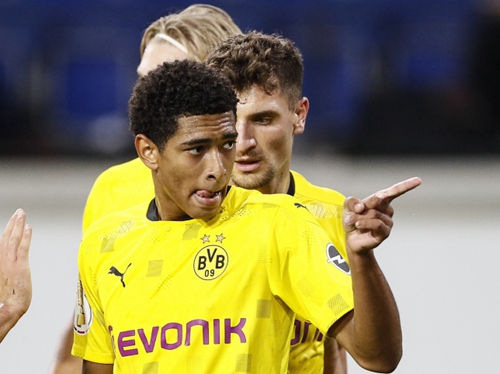 他利用曼联 他利用曼联