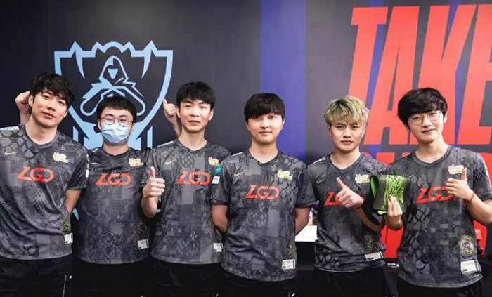 更是整个非 更是整个非