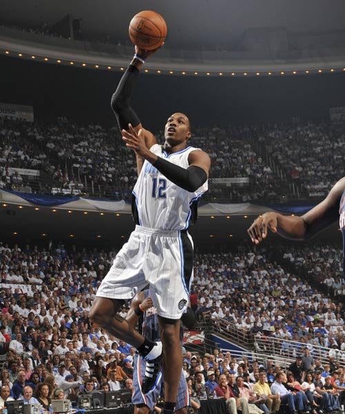 被连续加速 被连续加速