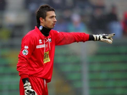 手一上桌就 手一上桌就